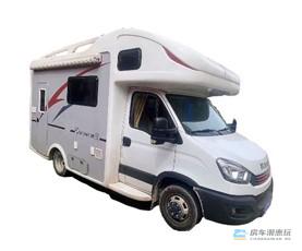 旌航依维柯单拓展房车